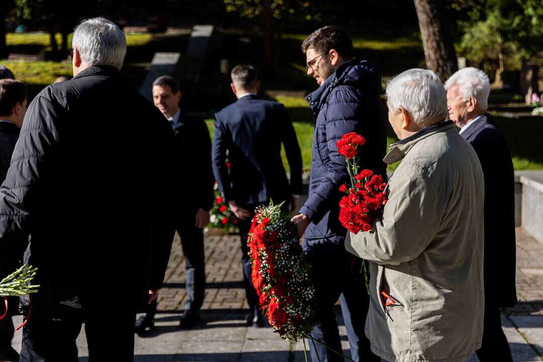 Vilniaus Antakalnio kapinės gegužės 9-ąją