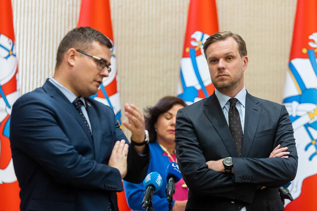 Partijos pasirašė susitarimą dėl gynybos