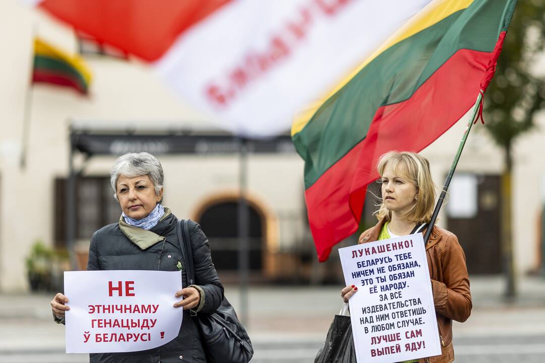 Protesto akcija prieš nacionalinių mokyklų uždarymą Baltarusijoje