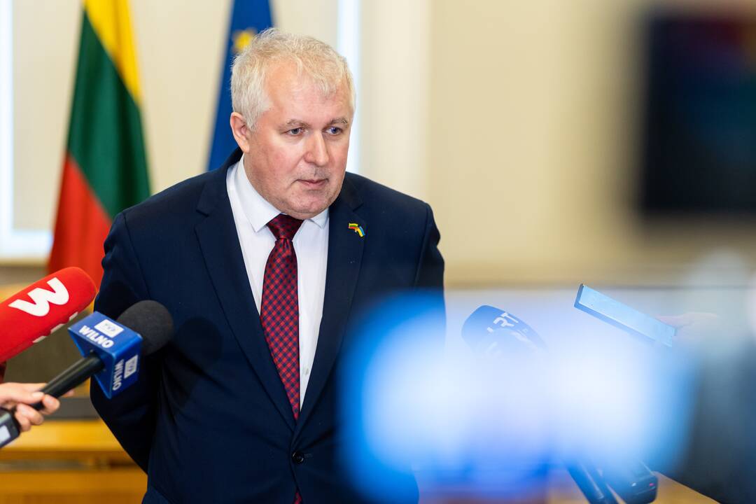 Pasirašytas planas dėl pareigūnų pasirengimo gynybai