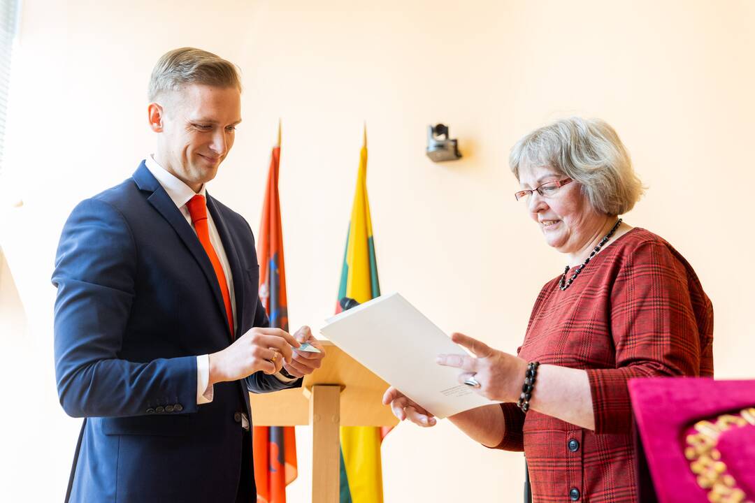 Pirmasis naujos Vilniaus rajono savivaldybės tarybos posėdis
