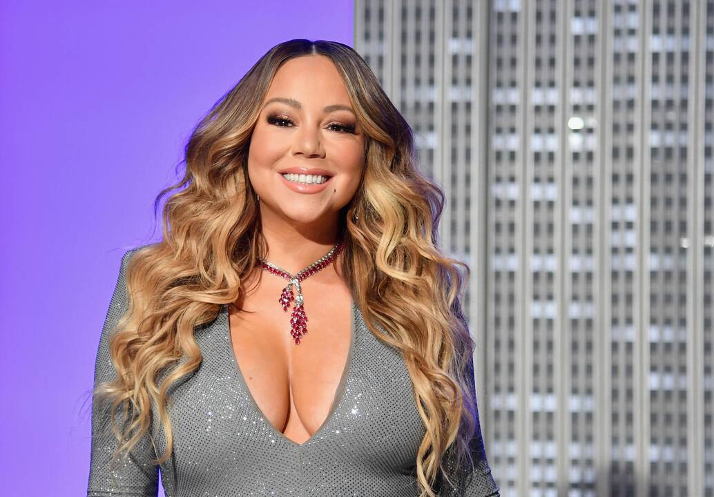 1970 m. gimė JAV dainininkė Mariah Carey (Maraja Keri)