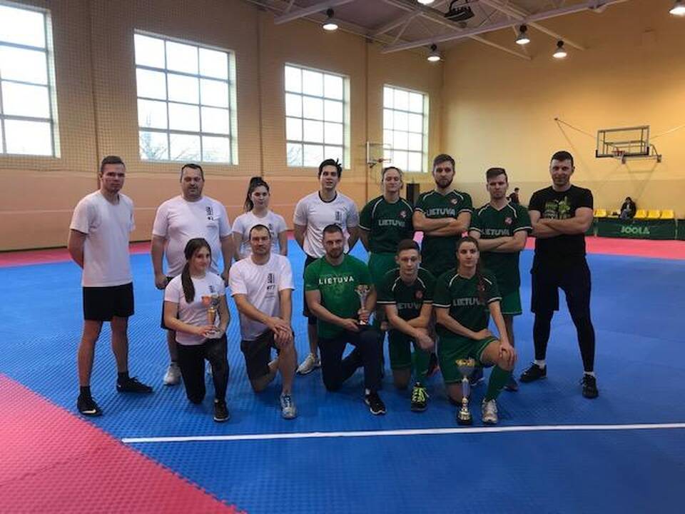 Pradžia: Vilniuje pirmą kartą vykusio beisbolo-5 Baltijos taurės turnyro finale susitiko Lietuvos ir Estijos komandos.
