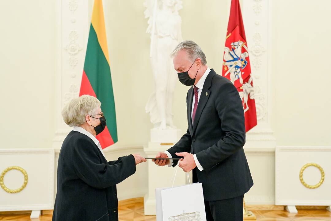 Konstitucijos egzamino nugalėtojų apdovanojimai