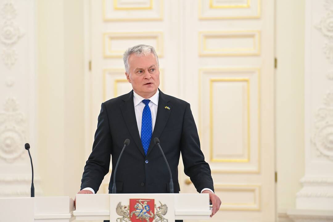 Prezidentas apdovanojo tėčius ir globėjus