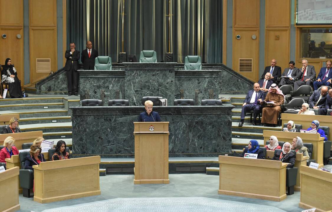 Prezidentė dalyvauja konferencijoje apie moterų teises