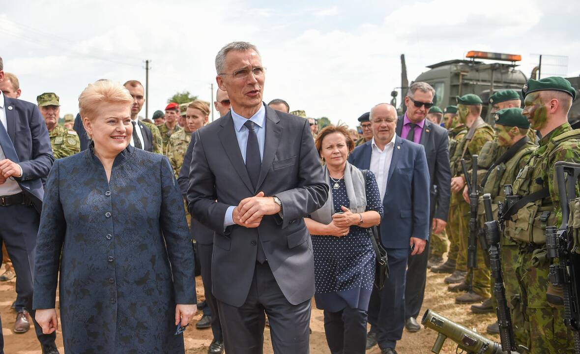 Stebėti pratybų „Geležinis vilkas“ atvyko NATO vadovas