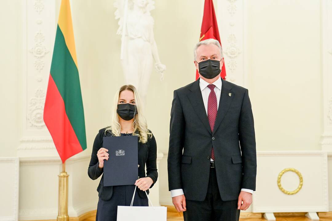 Konstitucijos egzamino nugalėtojų apdovanojimai