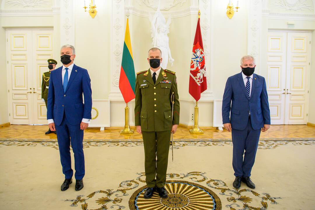 Prezidentas suteikia brigados generolo laipsnius