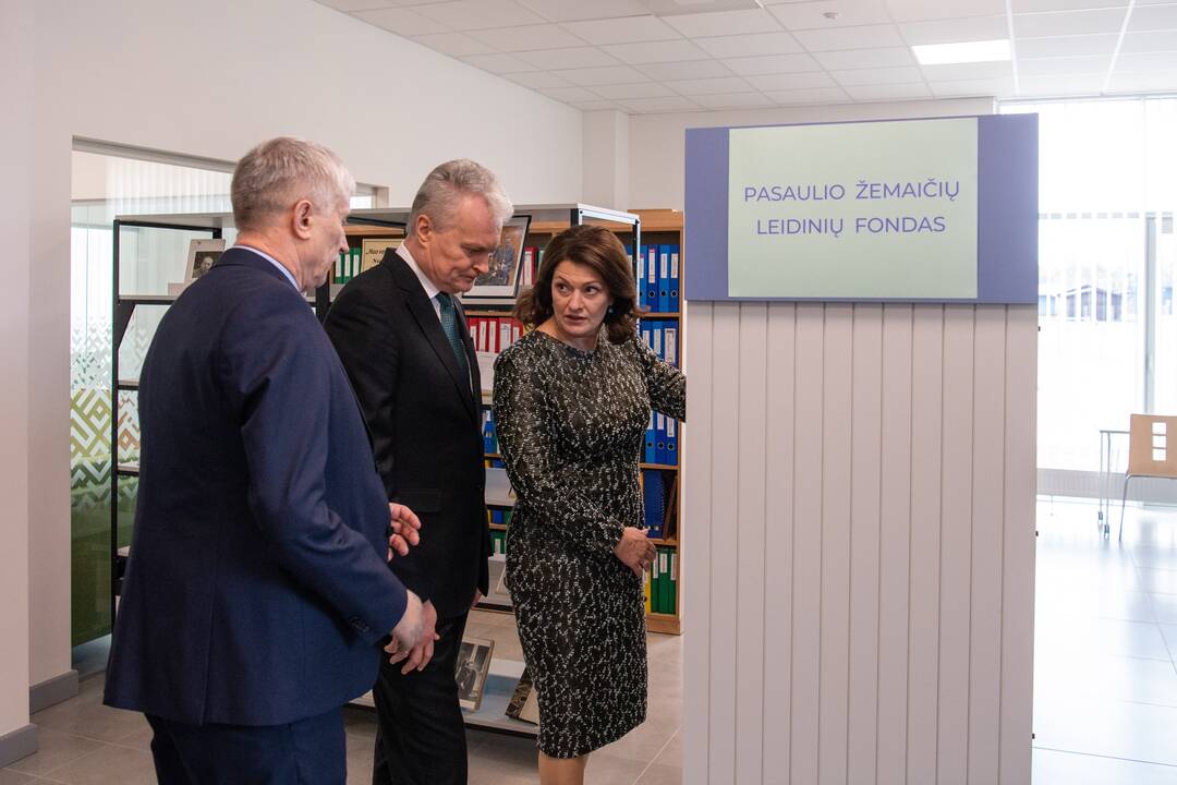 Prezidentas atidarė naują biblioteką Skuode