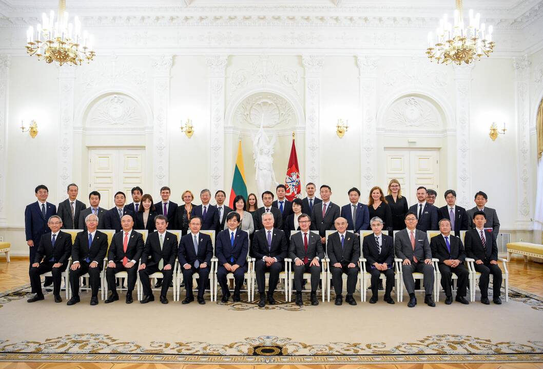 Prezidentūroje – Japonijos verslo delegacija