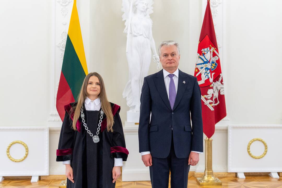 Prezidentas priima teisėjų priesaikas