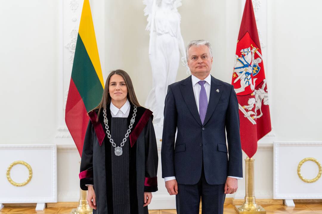 Prezidentas priima teisėjų priesaikas