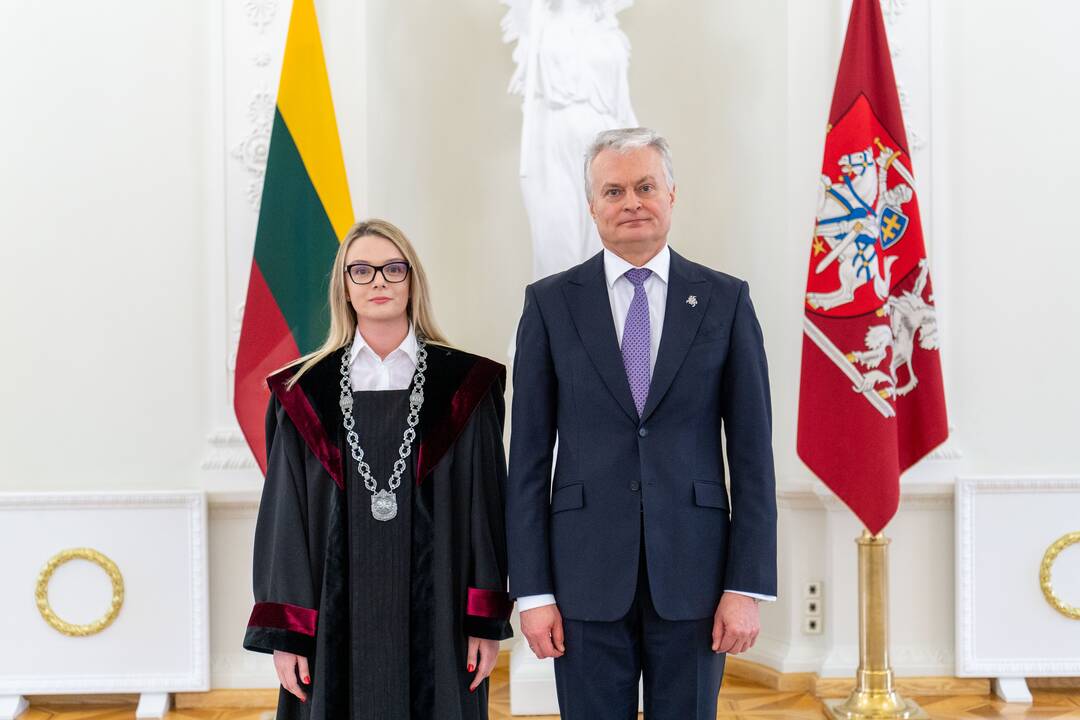 Prezidentas priima teisėjų priesaikas