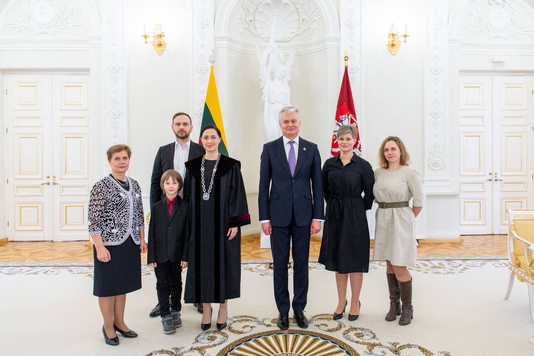 Prezidentas priima teisėjų priesaikas
