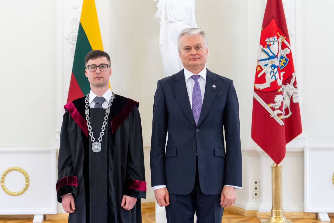 Prezidentas priima teisėjų priesaikas