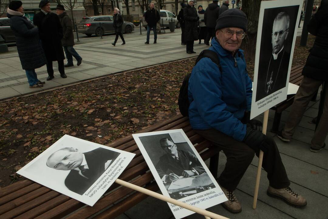 Protesto akcija dėl Vyčio paminklo