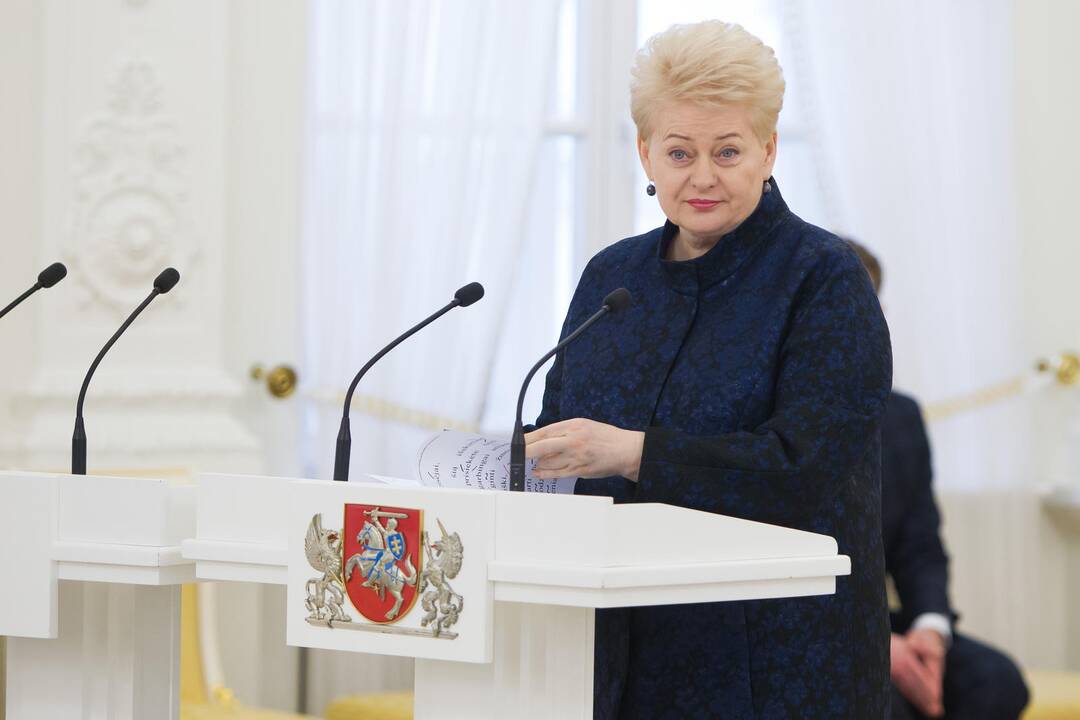 D. Grybauskaitė: Registrų centras neturi lobti iš valstybės