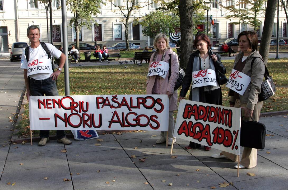 Gyventojai mano, kad svarbiausia problema Lietuvoje – maži atlyginimai