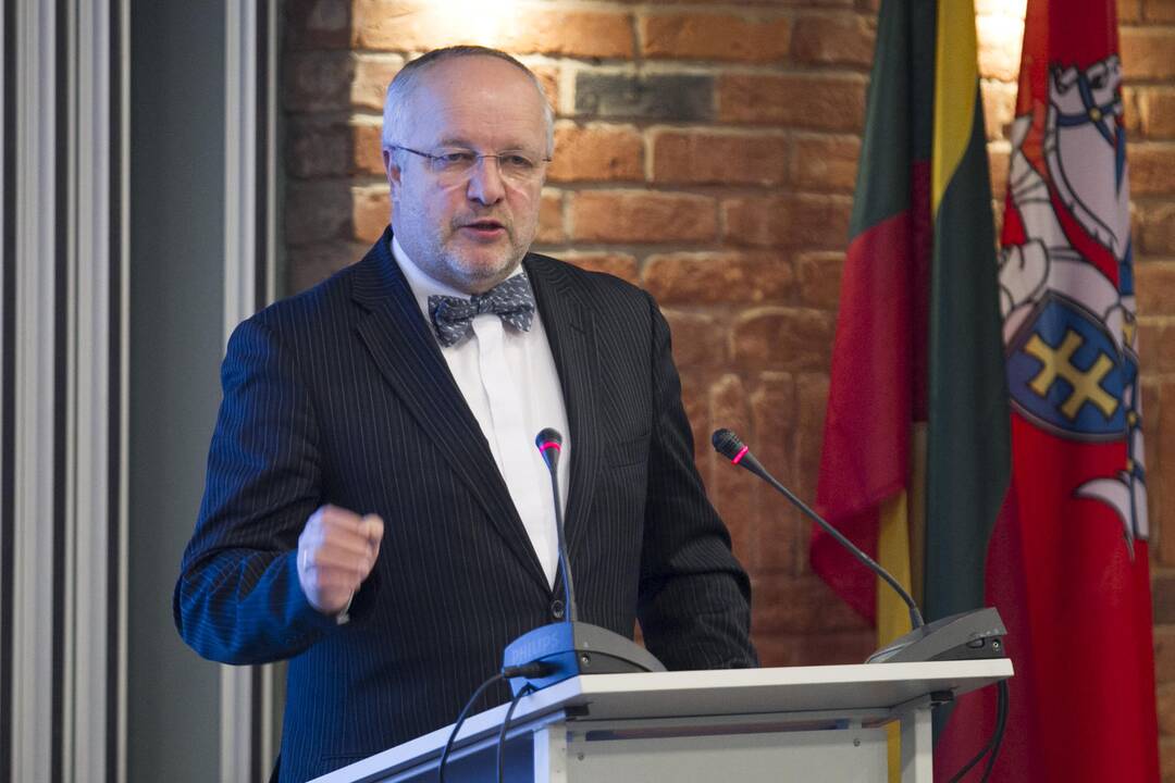 J. Olekas: žinia apie Vokietijos atsisakymą parduoti šarvuočius gali būti provokacija