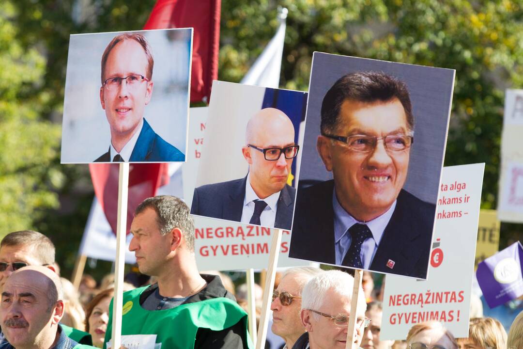 Seimas šiek tiek pataisė Darbo kodeksą