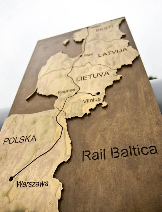 "Lietuvos geležinkeliai" ruošiasi "Rail Baltica" tiesimui iki Latvijos 