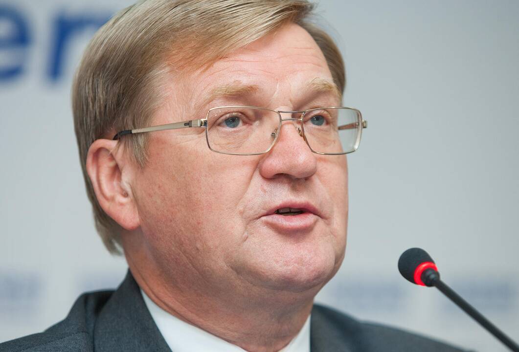 „Lietuvos geležinkeliai“ už dyką nuolaidų „Orlen Lietuvai“ nežada