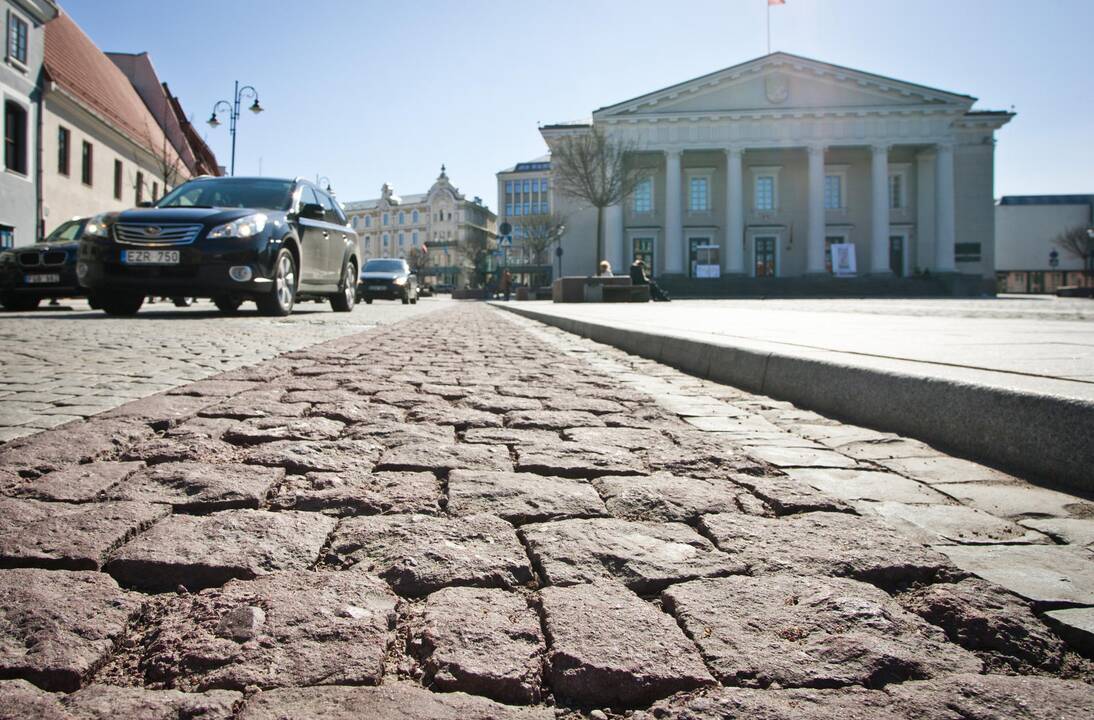 Patarimai, kaip važiuoti akmenimis grįsta danga