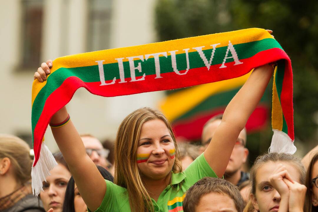 Lietuva raginama viešinti daugiau duomenų apie verslininkus, partijų finansavimą