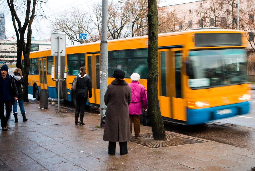 Per Kūčias dalis viešojo transporto važiuos ilgiau