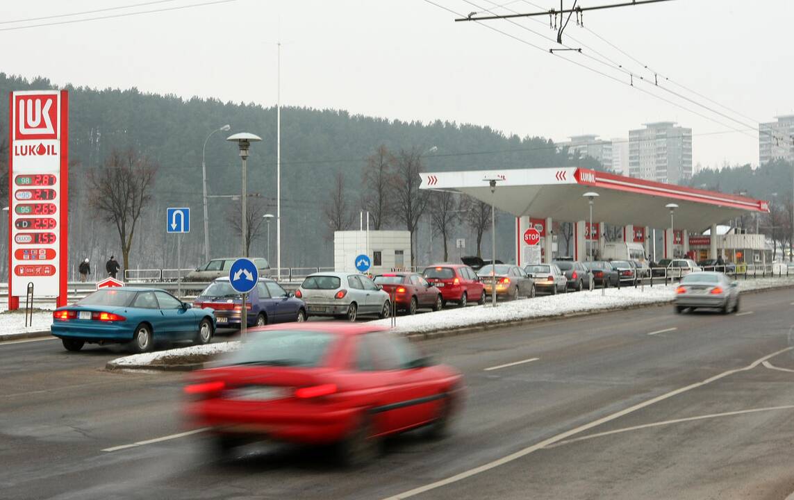 „Lukoil“ degalinėje sprogo dujos