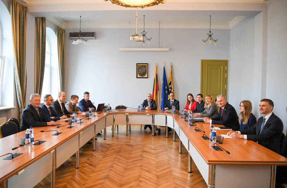 Prezidentas susitiko su Marijampolės regiono merais