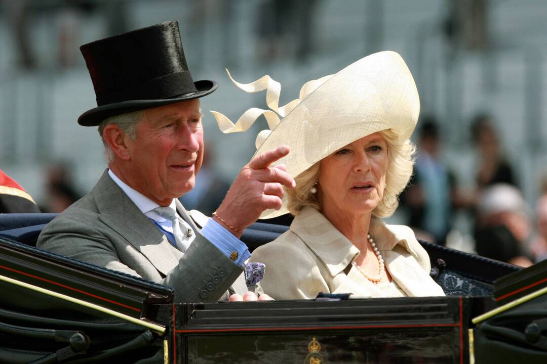 1947 m. gimė Camilla Parker Bowles, Velso Princo Charleso žmona.