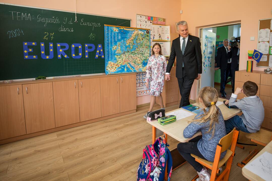 Prezidentas lankėsi Utenos Vyturių progimnazijoje