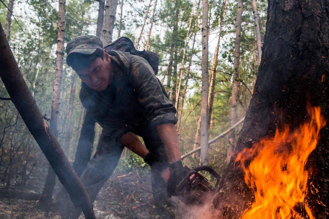 Rusija rado sudužusio ugniagesių lėktuvo nuolaužas