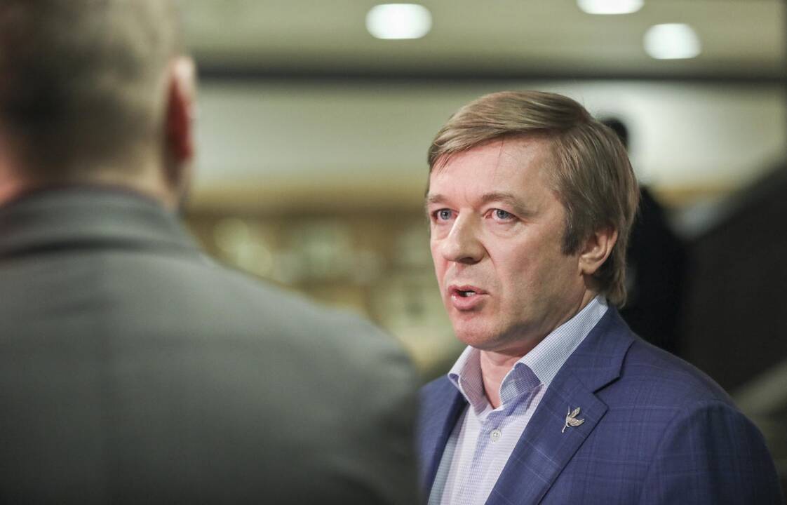 R. Karbauskis žada pasirašyti apkaltos I. Rozovai iniciatyvą