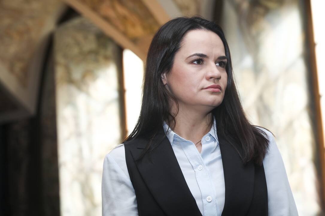 VU rektorius S. Cichanouskajai įteikė deklaraciją