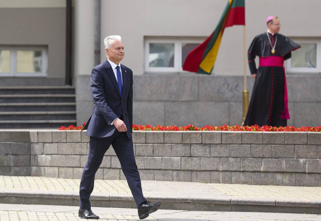 Karo akademijos absolventams – karininko laipsnis