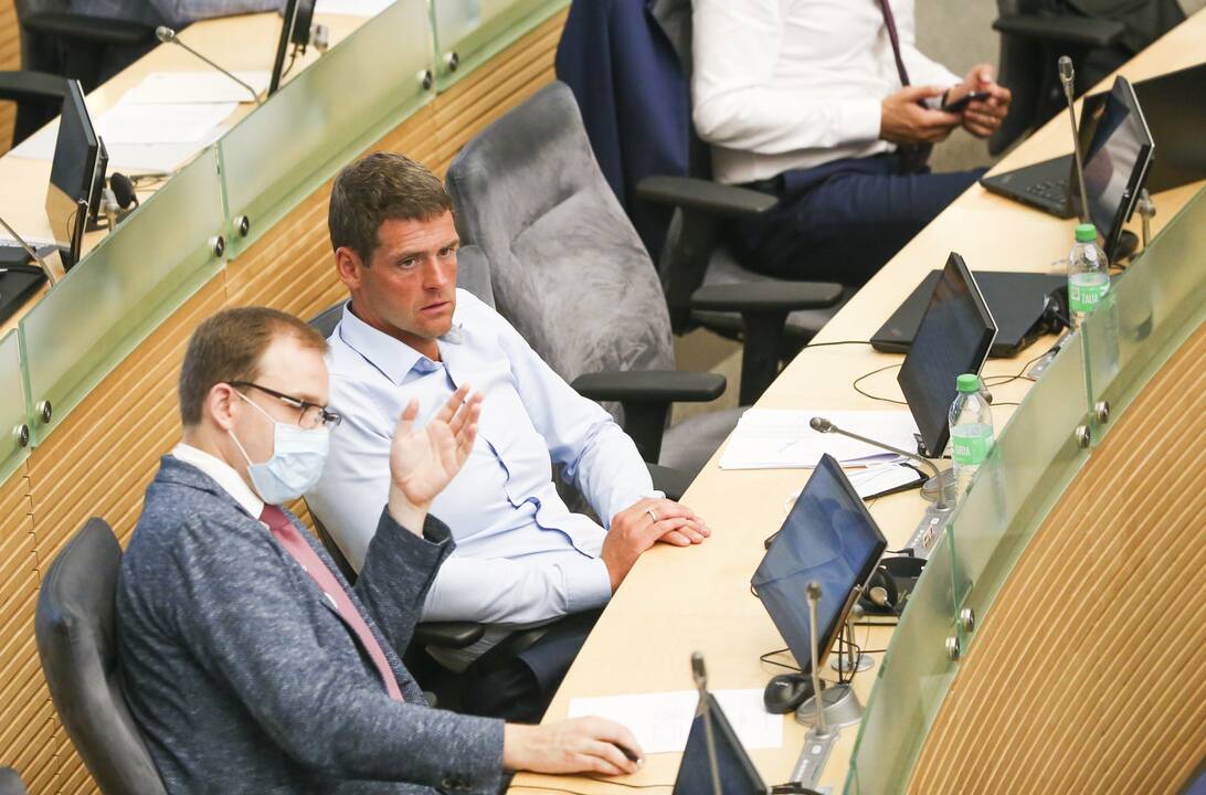 Seimas susirinko į neeilinę sesiją