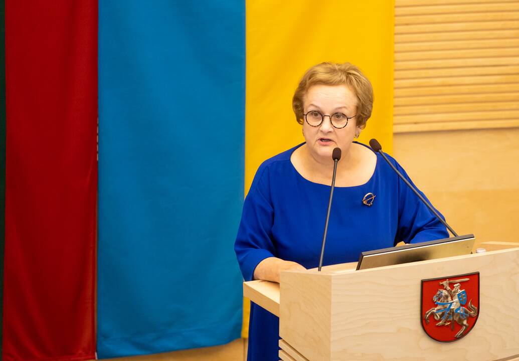 Tęsiasi neeilinė Seimo sesija