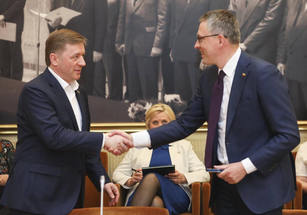 R. Karbauskis V. Bako skaidrumu neabejoja