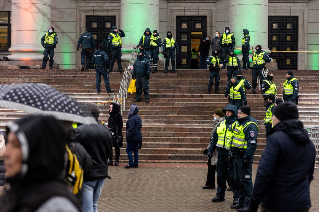 Protestas prie Seimo Sausio 13-ąją