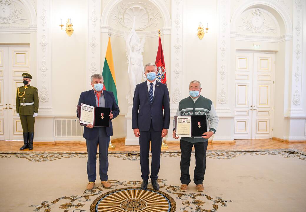 Prezidentas apdovanojo žydų gelbėtojus