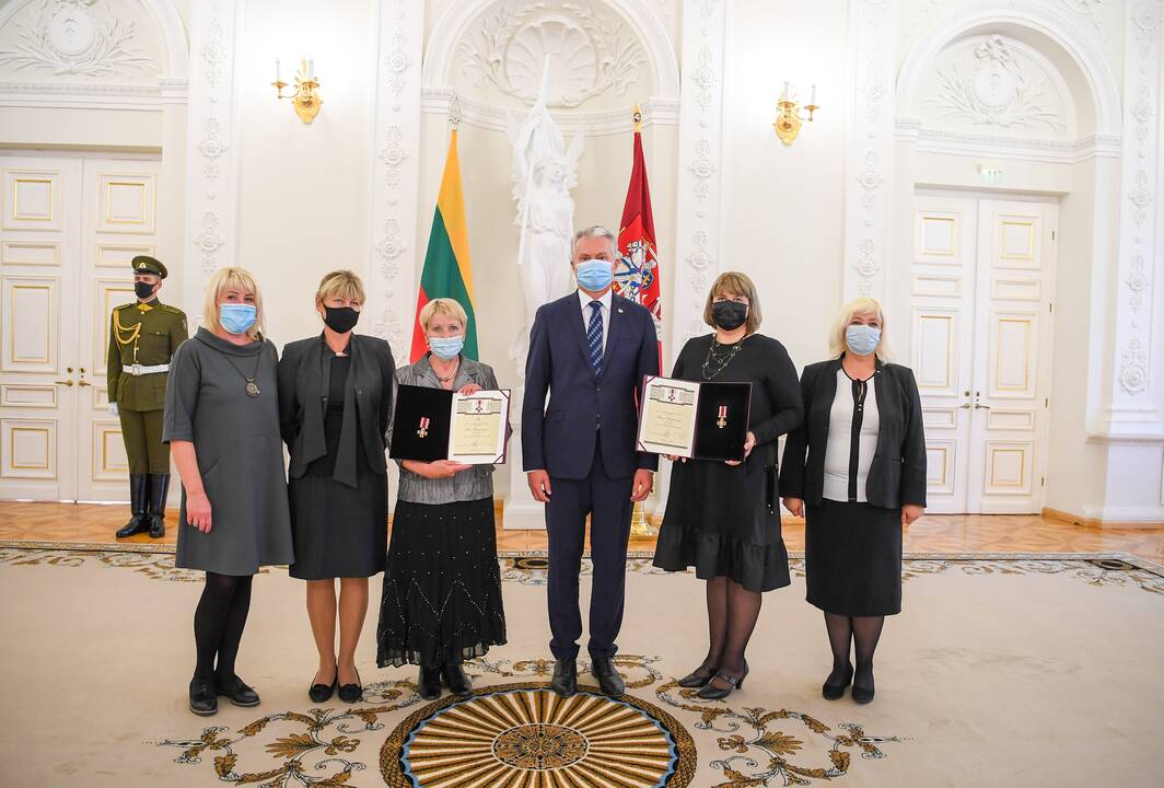 Prezidentas apdovanojo žydų gelbėtojus