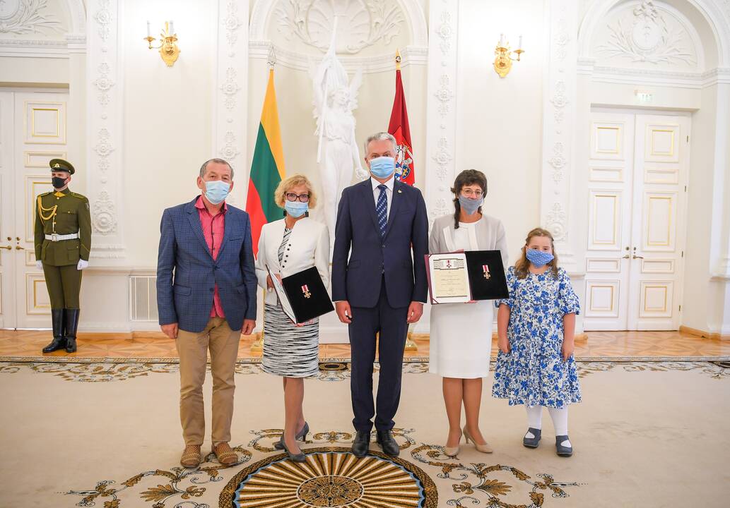 Prezidentas apdovanojo žydų gelbėtojus