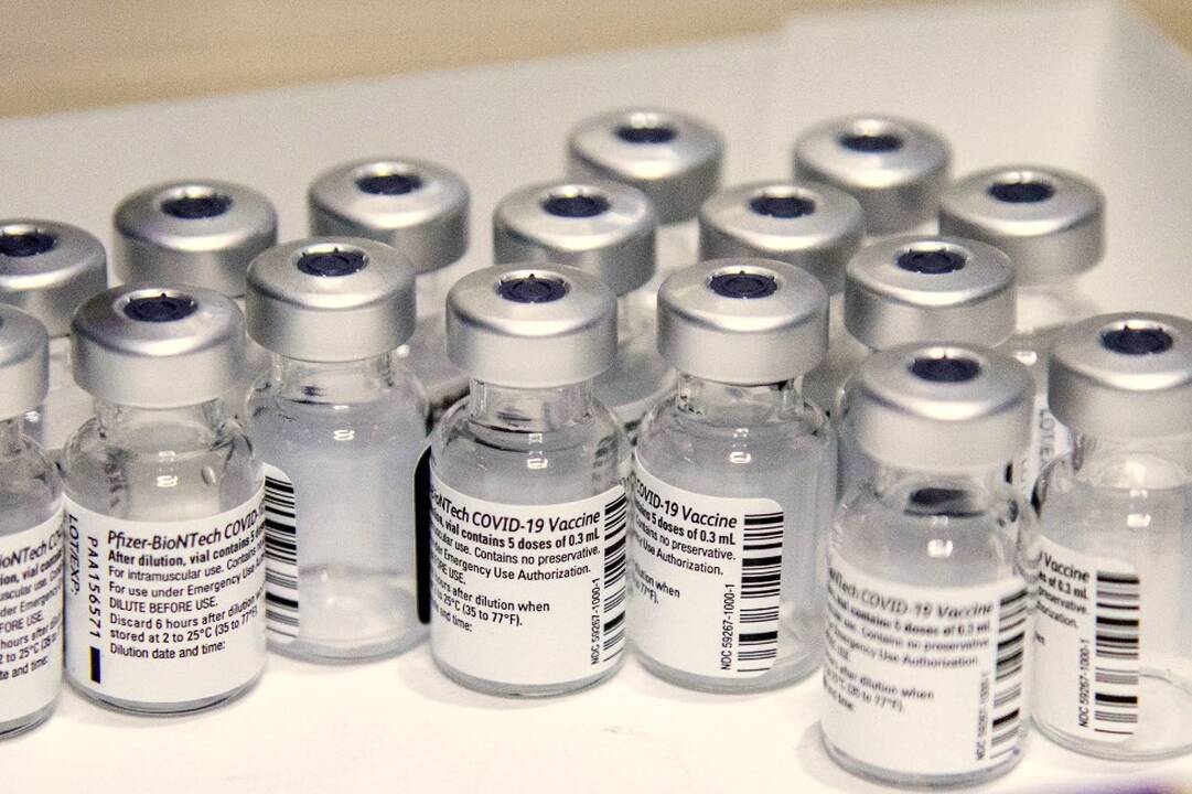 Latvija ir Estija dėkoja Lietuvai už solidarumą: užsitikrino papildomų vakcinų