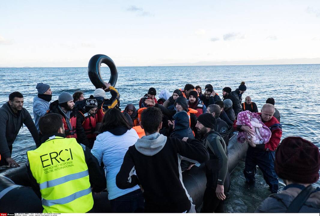 Graikijai skrieja grasinimai išmesti iš Šengeno zonos