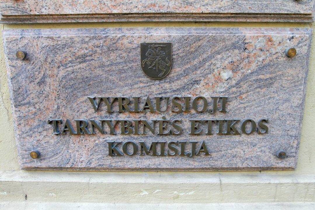 Interesus nuo sausio turi deklaruoti ir viešuosius pirkimus atliekantys asmenys