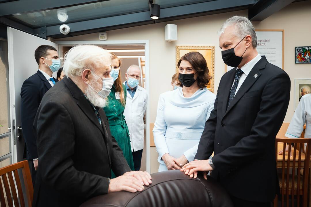 Prezidentas lankosi Vilniaus M. Sopočkos hospise