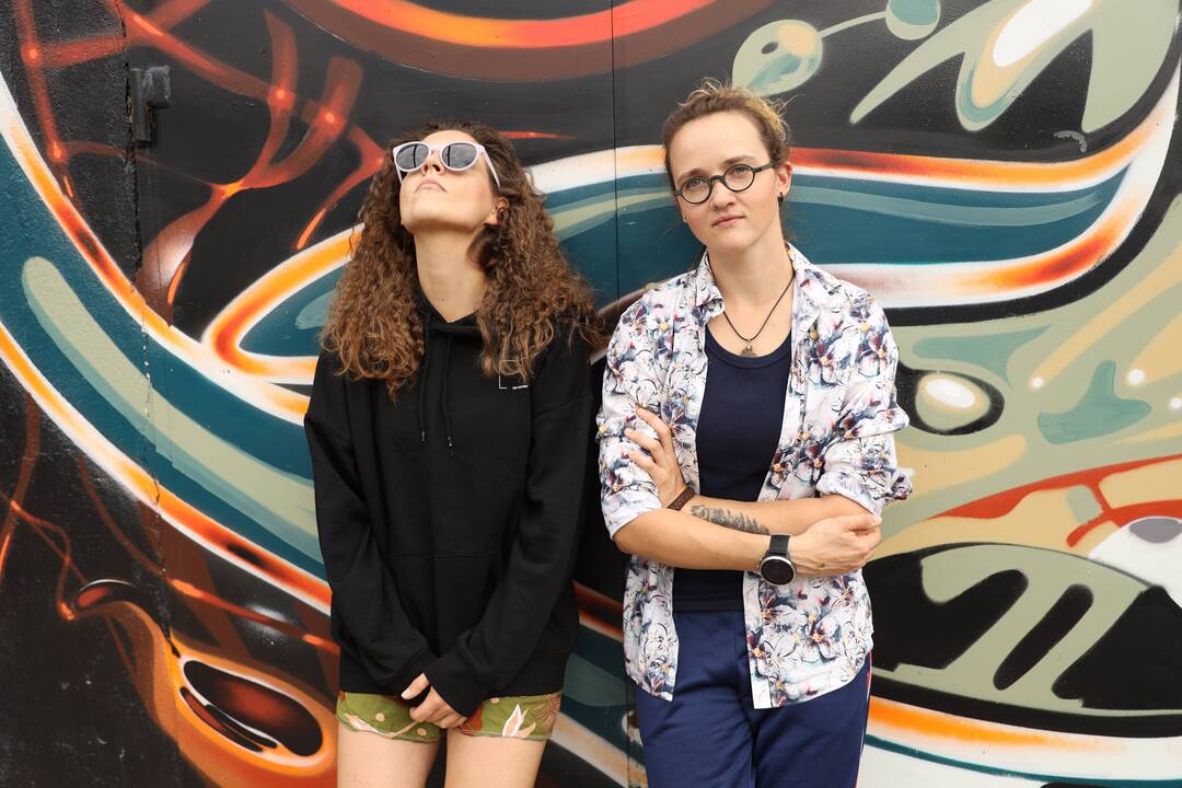 Režisierės E. Kazickaitė ir G. Gudelytė.